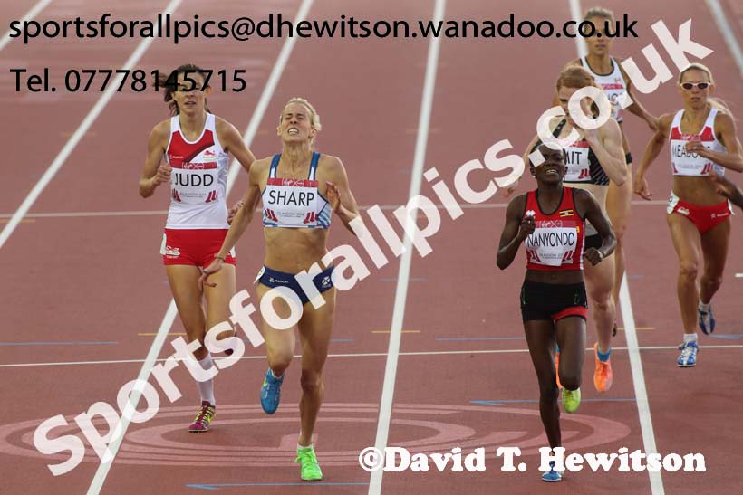 Lynsey Sharp (Scotland) 2nd from Winnie Nanyondo (Uganda) 3rd in the 800 metres at the Commonwealth Games, Glasgow. Photo: David T. Hewitson/Sports for All Pics